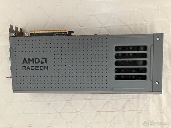 SAPPHIRE NITRO+ AMD Radeon RX 9070 XT GAMING OC 16G - 4