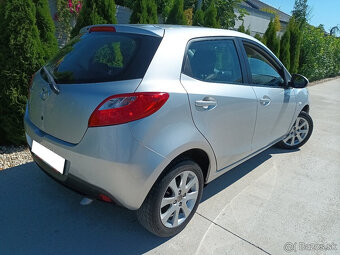 Mazda 2 1.4 diesel klima facelift rok 2011 - 4