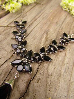 Dámsky strieborný náhrdelník osádzaný kameňom Granát, Ag 925 - 4