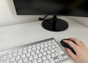 Hľadáme správcu sociálnych sietí Facebook a Instagram. - 4