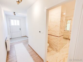 2 izbový apartmán v centre Kežmarku - 4