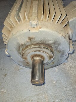 Elektromotor 7,5 kw 1450 ot/ min - 4