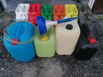 6ks 20l kanistrov plechových - 4