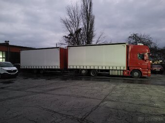 Predám bočné plachty na  kamion 4 ks - 4