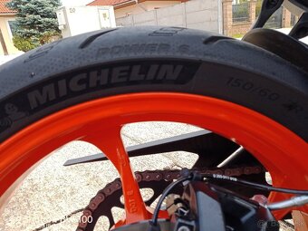 KTM 390 Duke - 4