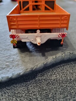 Tatra 813 model 1:43 - 4