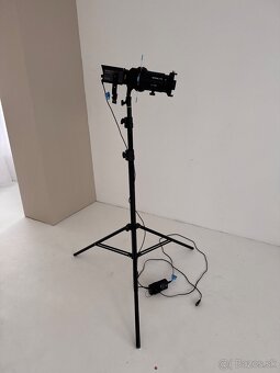 Predám profesionálne LED svetlo NANLITE Forza 60B II s proje - 4