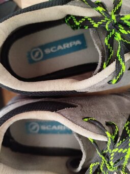 Trekove botasky SCARPA . veľkosť 42 - 4