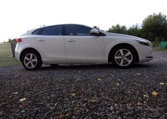 Volvo V40 2.0D288kW 225000KM AUTOMAT 1A nafta automat 88 kw - 4