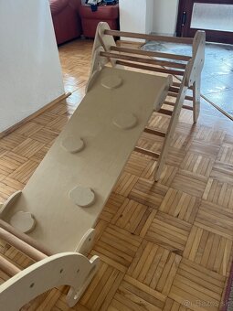 COSTWAY 4 v 1 lezecký trojuholník so šmykľavkou, lezeckým ob - 4