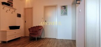 NA PRENÁJOM 3-IZBOVÝ ZREKONŤRUOV.BYT, HODVÁBNA UL., TREBIŠOV - 4