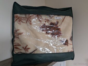 Prikrývka z ovčieho rúna - 4