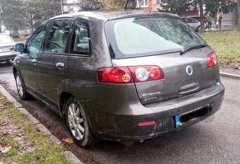 Fiat Croma 2.2 benzín - 4