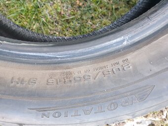 Dunlop WinterSport 5 - 4