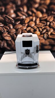 Jura E8 PianoWhite - 4