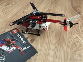 Lego TECHNIC 42092 - Záchranársky Vrtuľník - 4