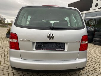 Volkswagen Touran 7 miestny - 4