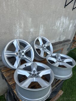 Disky AUDI Q5 R19 5x112 - 4