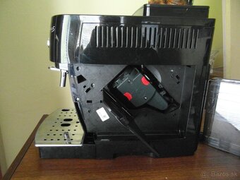 DeLonghi Magnifica S - 4