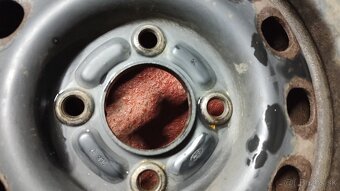 Pneumatiky r13 s diskami , fiesta, ford ka, fusion - 4