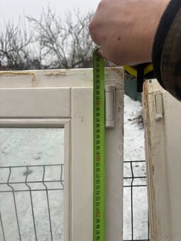 Predám dve drevené okná rozmer 197cmX118cm - 4