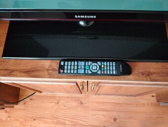 Zachovalý kvalitný Samsung Televízor - 4