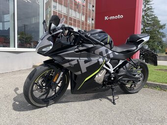 CF Moto 300 SR - 4