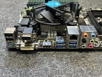 Základná doska GIGABYTE Z97 + Intel I7 4790 + 16GB RAM - 4