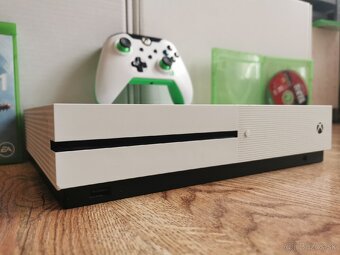 Xbox One S 1TB - 4
