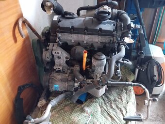 Predám motor 1.9 TDI 96 kw kód motora ASZ - 4