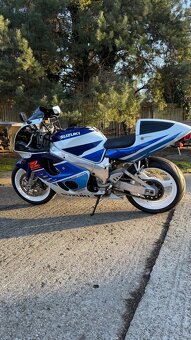 Suzuki gsxr 750 srad - 4