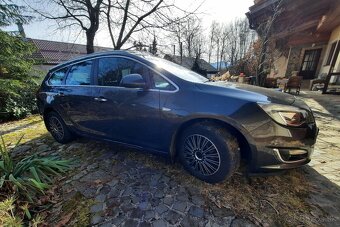 Opel Astra SportsTourer Cosmo - 4