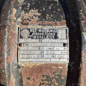 Elektromotor MEZ 0,8 kW - 1415 ot/min - 4