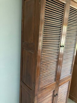 Skriňa z masívu - 4