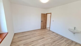 Moderné komerčné priestory, od 10m2 do 17m2 Rajecké Te - 4