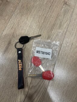 Ktm duke 125 2013 grey(edition) - 4