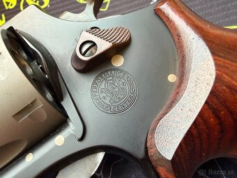 Predám Smith Wesson 327 Performance Center - 4