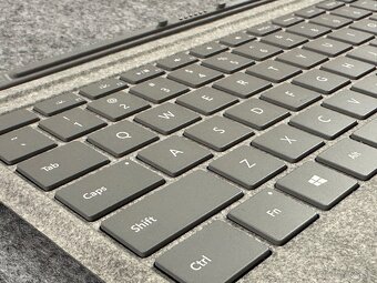 Klavesnica na Microsoft Surface GO tablet - 4