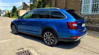 Škoda Octavia Scout - 4
