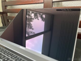 MacBook Pro 15" 2018, i7, 16GB RAM, 512 GB SSD v TOP stave - 4