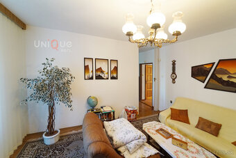 NA PREDAJ RODINNÝ DOM V OBCI LIPOVÉ NA VEĽKOM POZEMKU - 4