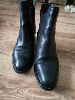 Tmavomodré kožené čižmy vel.37 - 4