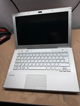 Predám pokazený notebook na náhradné diely zn.Sony Vaio. - 4