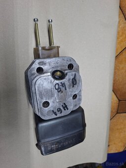 Predám original valec Husqvarna 61 MAHLE - 4