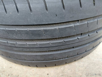 4x letne pneu Goodyear 225/40R19 - 4