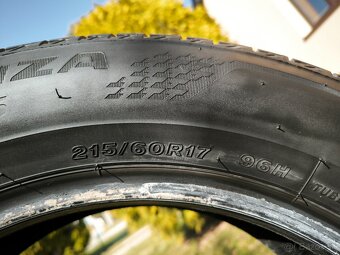 Bridgestone 215/60 R17 letné - 4