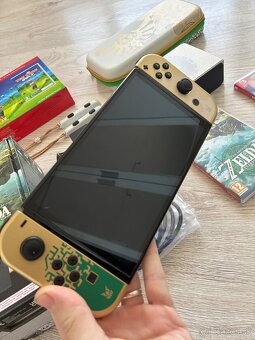 Nintendo Switch Zelda špecial edition - 4