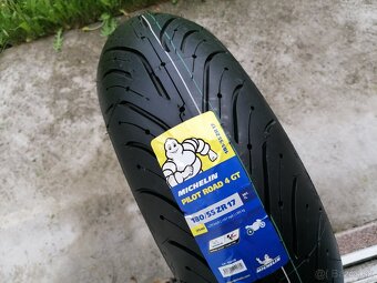 180/55zr17 MICHELIN Pilot Road 4 GT - 4