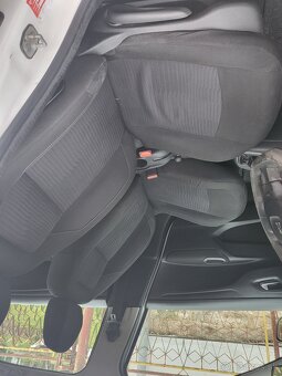 Peugeot 301 - 4