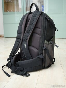 Think Tank Backlight 26l charcoal - 4